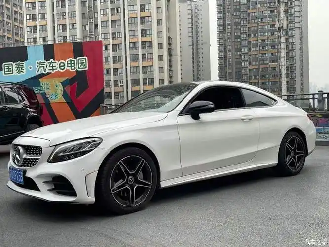 奔驰c级进口2022款改款c200轿跑车25