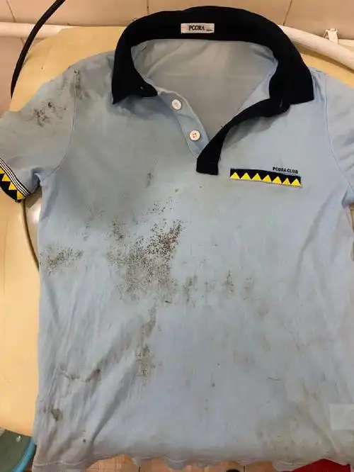 衣服发霉发黄果汁血渍药渍奶渍灰渍等等都能泡干净老弟的脏校服衣服我