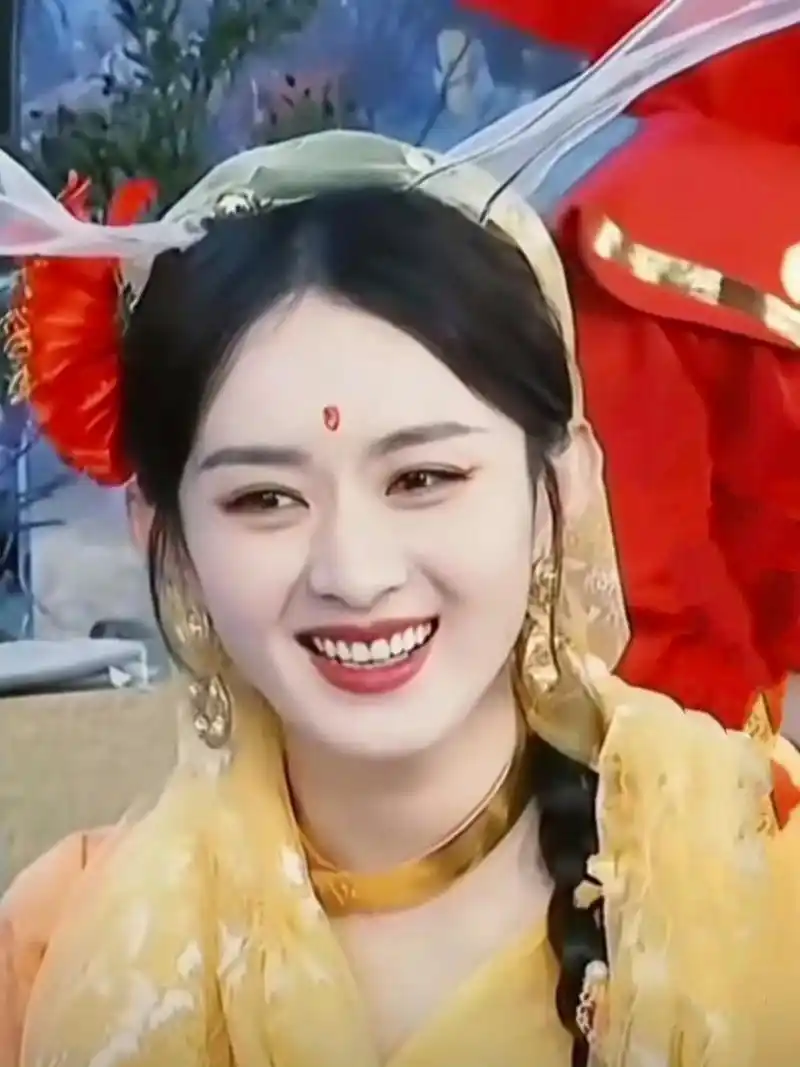 不懂就问,赵丽颖这个牙齿是怎么回事? 67