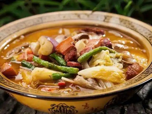 乱炖能代表东北美食只是炖菜的减配版在东北它并不存在