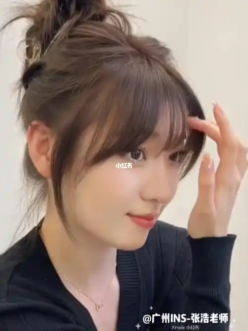 适合圆脸方脸女生圆脸方脸最爱法式刘海