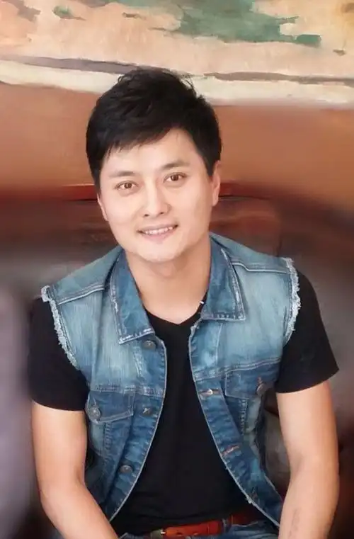 云飞_演员_作品_个人资料_简历_生日_经历_留言