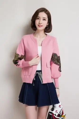 实拍新款宽松外搭刺绣灯笼袖短款外套针织开衫毛衣女