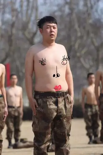 男星秀腹肌,看到陈奕迅和杜海涛想笑,最让人傻眼的是邓超