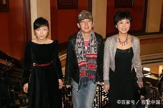 我相信每个男人都希望遇到像朱梅一样的老婆 没有她也就没有刀郎