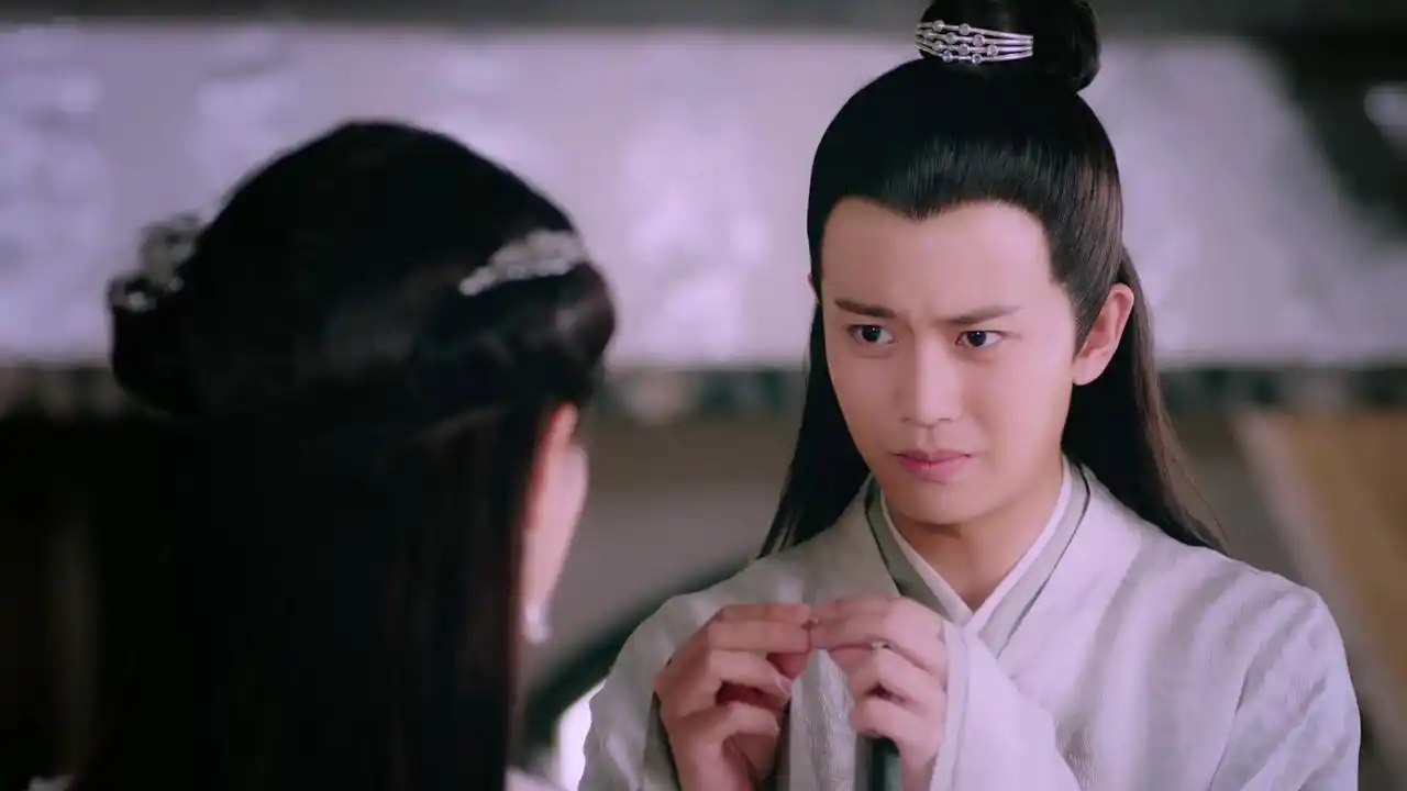 天乩之白蛇传说,杨紫和任嘉伦来撒狗粮,图八嘉伦害羞!