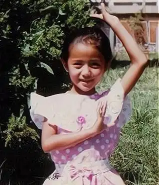 "自卑女神"佟丽娅隐忍婚姻背后的断舍离