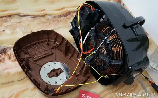 电饭煲坏了的拆解步骤