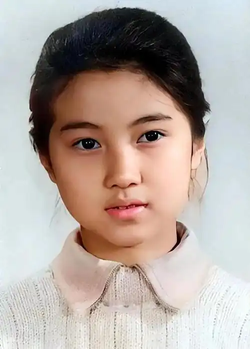 演员颜丙燕:长相漂亮演技好,为何51岁依旧未婚?