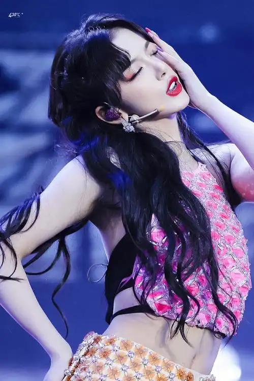 孔雪儿0723真快乐音乐节舞台直拍美图汇总