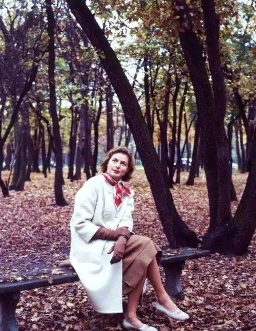 英格丽·褒曼:美貌惊艳世人,却被丈夫抛弃,女儿遗传她的高颜值