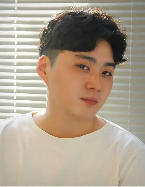 适合圆脸微胖男生发型 - 搜狗图片搜索