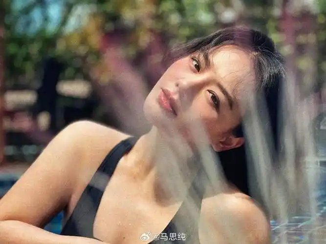 清纯小花马思纯的泳装照来了!