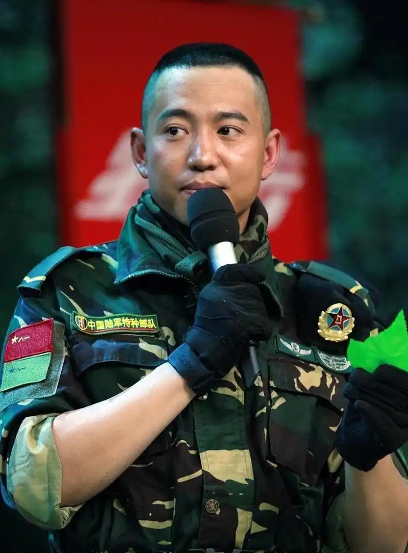 谷智鑫:从辉煌坠落,妻子陪伴重生的背后故事 谷智鑫,曾因《我是特种兵