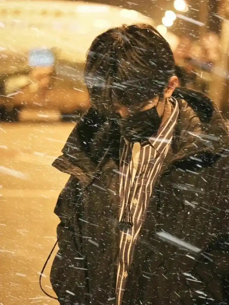 心是你的就不会走远,喜欢你的一瞬间成了永远##易烊千玺 #女 - 抖音