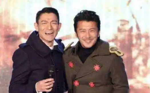 谢霆锋的成功与刘德华的帮助和鼓励有着密不可分的关系.