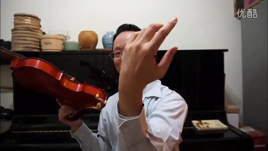 小提琴左手持琴姿势!大拇指高低的问题!