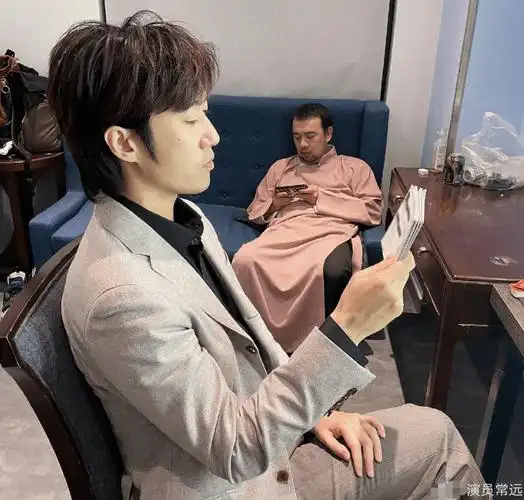 常远公开晒照打陶亮小报告,网友:亮哥有被冒犯_沈腾_照片_手机