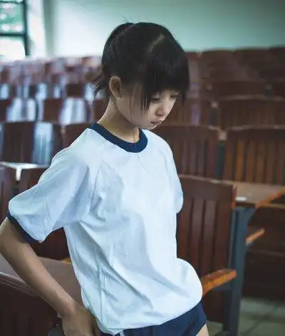 女学生剪什么短发好看图片 中学生短发图片大全