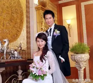 关咏荷以前与邵美琪,郭蔼明,陈松伶并称tvb第二代当家花旦,她主演的