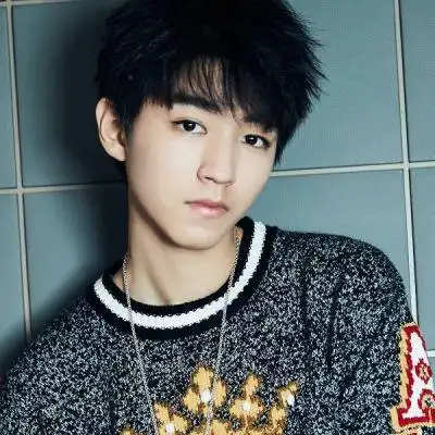 王俊凯个性头像_大陆明星头像_kanqq个性网手机版