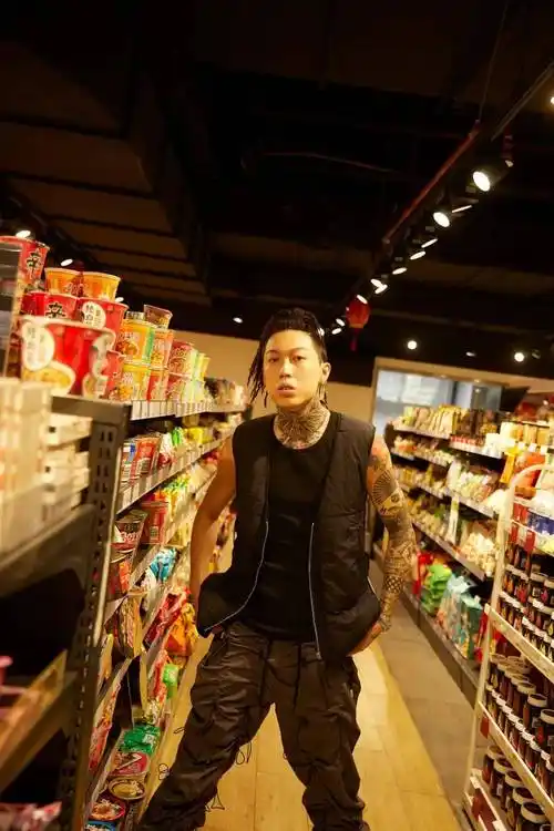 psy.p被骂惨,rapper上综艺赚钱寒不寒碜?_说唱_网友_选手