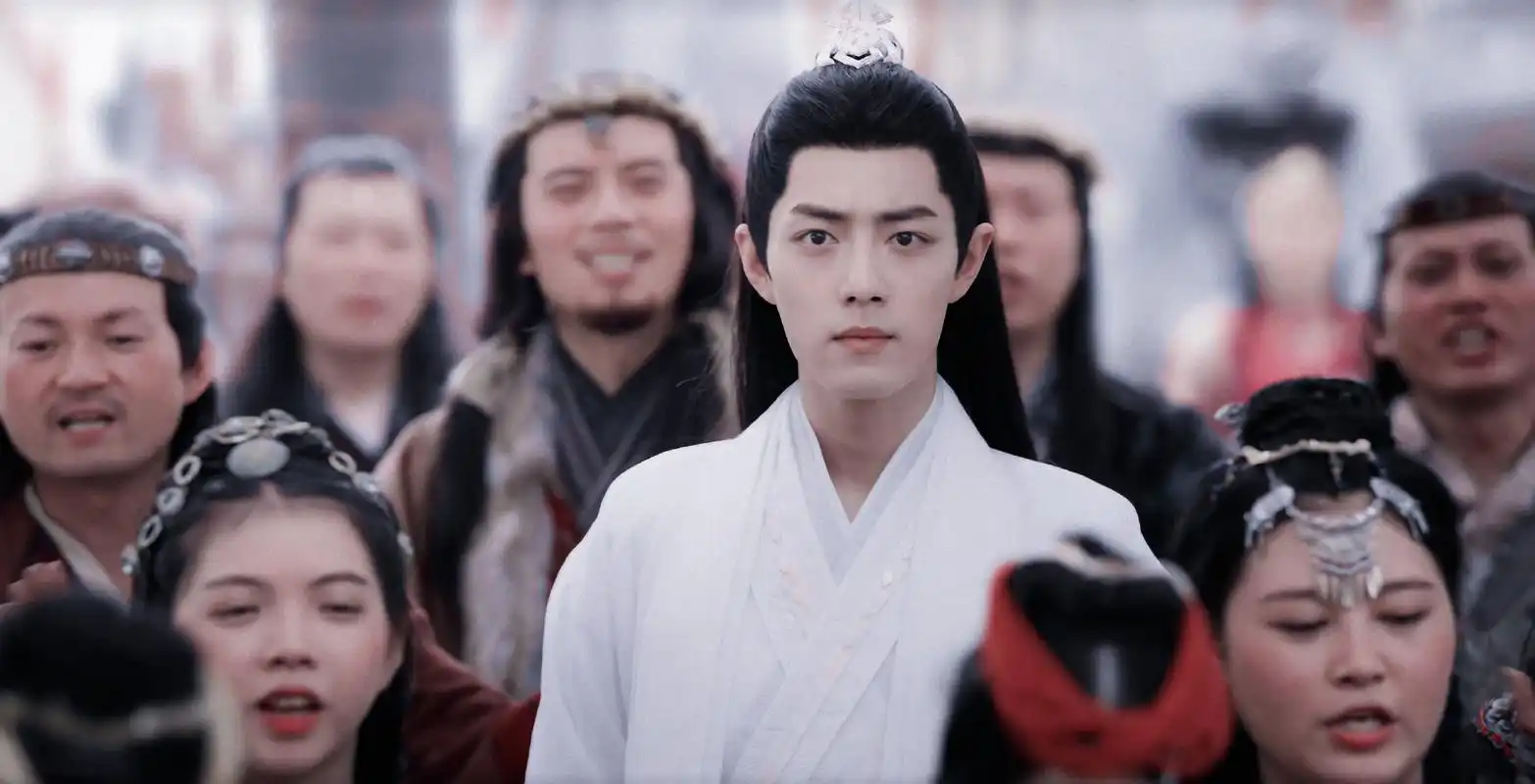 只是在人群中多看了你一眼.#玉骨遥# #肖战