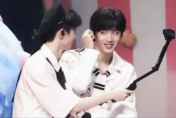 马嘉祺不堪往事被扒,刘耀文再"补刀",相处模式让人好笑又感动