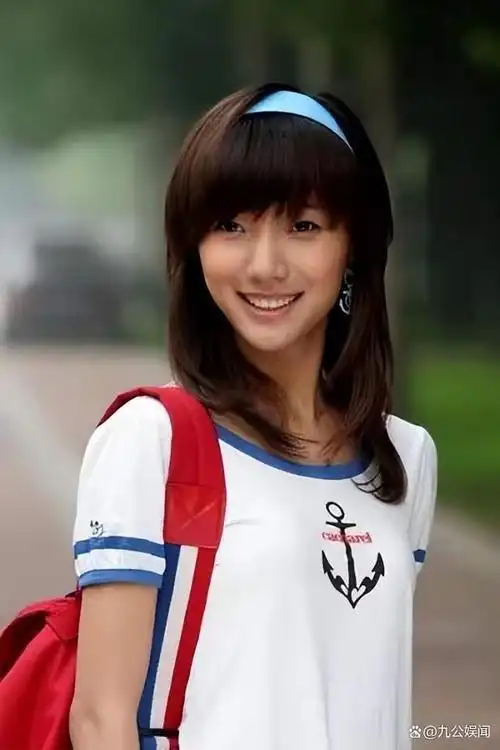 其中,王珞丹饰演的米莱是个富家大小姐,热情如火,天真莽撞,敢爱敢恨