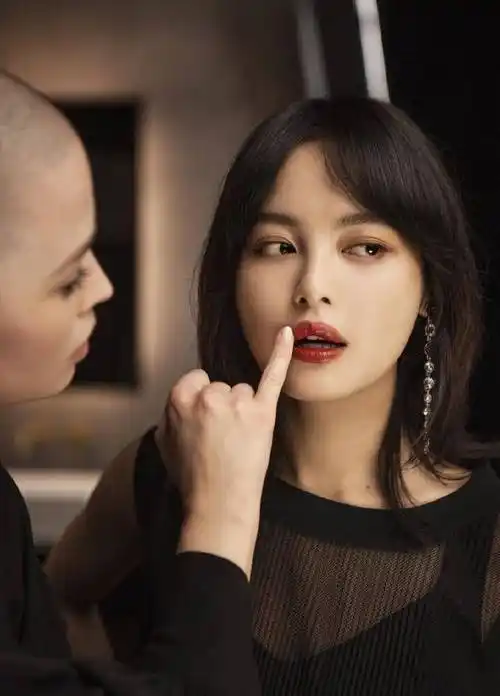 为何辛芷蕾发型那么流行,她剪短发前做对这3点,怪不得那么好看_脸型