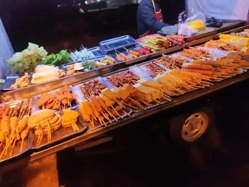 好饿大爷今天怎么没来摆摊儿