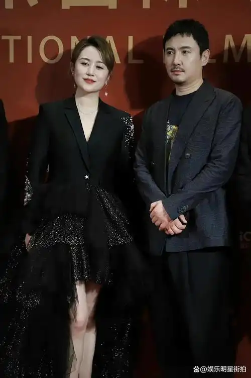 北影节开幕式沈腾马丽合体,王俊凯与葛优同框超帅