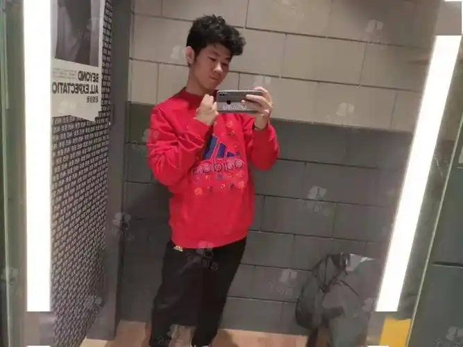 汕头男曾先生26岁身高166服装导购择偶条件孝顺父母互相信任理解包容