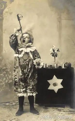 一些诡异的复古马戏团老照片,这是要让人觉得害怕吗?