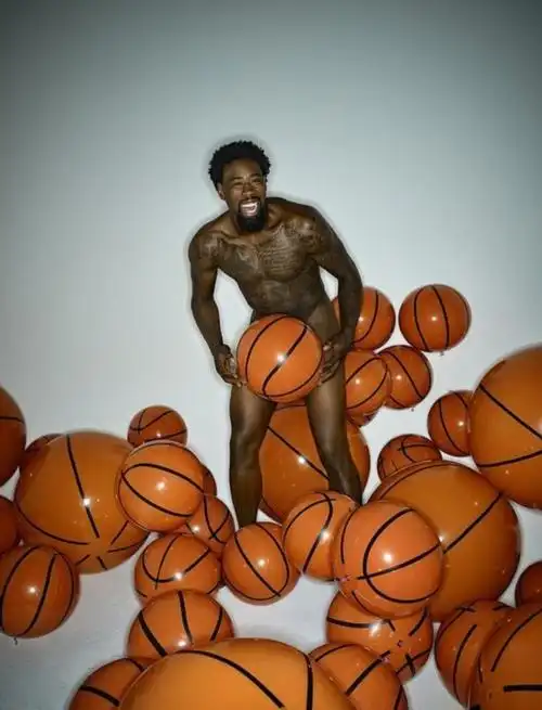 众体育明星全裸登espn年度美体专刊