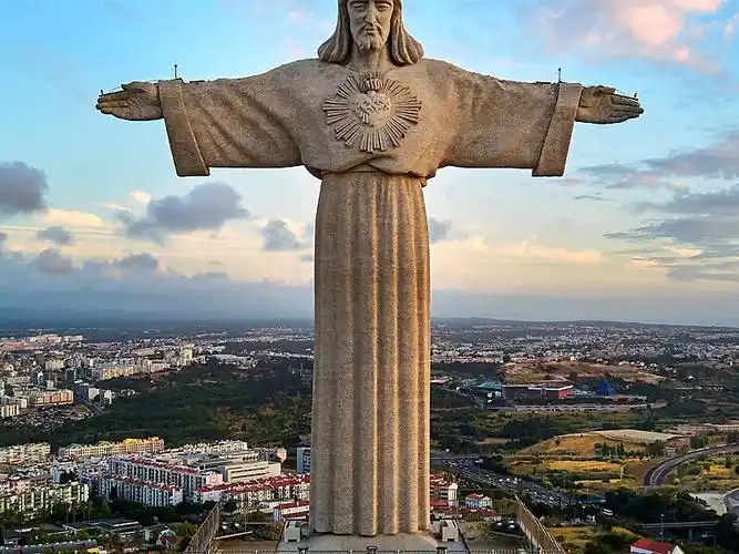 里斯本大耶稣像