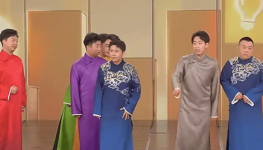 金霏陈曦相声《导演的心事》台词完整版