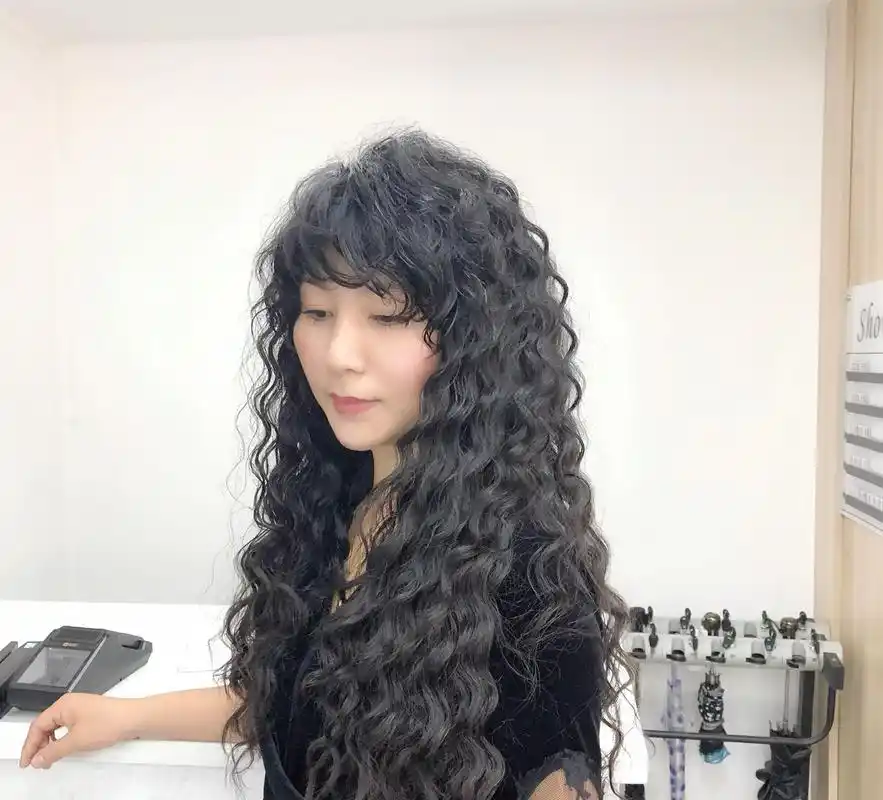 "全头烫"长发21款,很美很女人很洋气