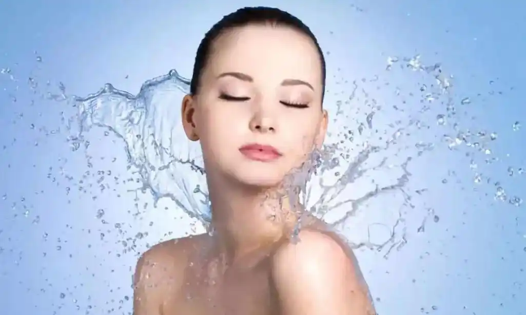 三 及时为皮肤补水降温