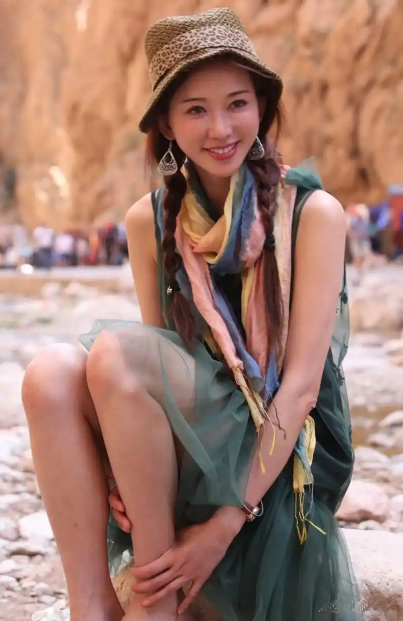 林志玲看着真年轻啊