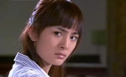 杨幂严宽早年电影 网友:杨幂脸方无事业线-onlylady 娱乐