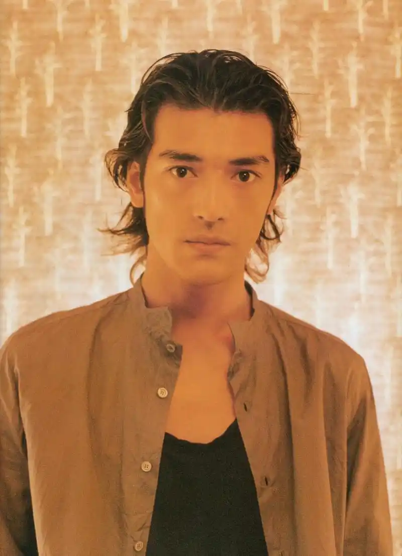 他曾被称为"亚洲第一美男",对陈冲一片痴情,今66岁孑然一身!