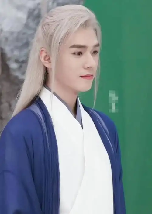 在彩蛋的结尾,故事走向了he的情节,白发的温客行和周子舒隐居在长白山