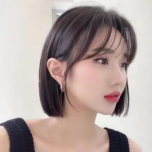 清爽利落又都雅关注发型图片库,每资量享好发型简略又时髦的挂耳短发