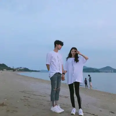 qq头像清新情侣蓝色系 喜见你眉眼如初