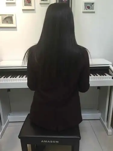 你们弹琴的背影都是什么样哒大家一起来