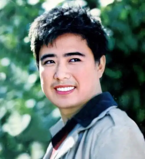 回顾赵雅珉离婚后前夫陈国军娶了又娶她和儿子陈赫过得怎样