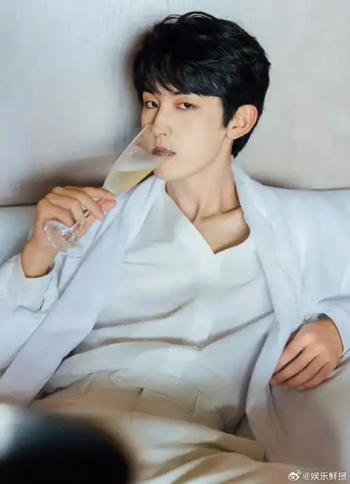 郭俊辰喜提两大桶山西老陈醋##山西粉丝送郭俊辰的醋也太大桶了