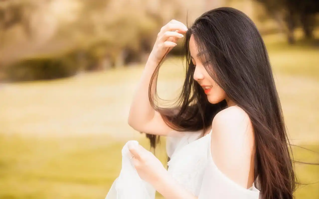 性感仙气美女高清桌面壁纸