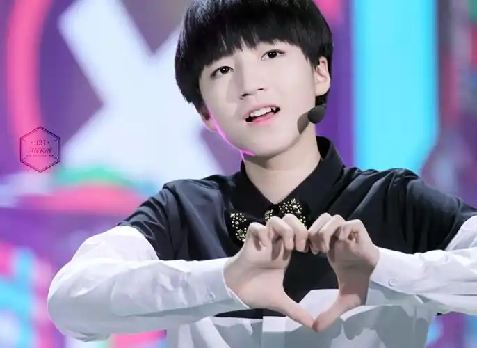 王俊凯# #tfboys王俊凯# #tfboys# 150322快乐大本营录制 cr:allkill